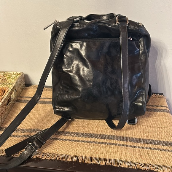 [Michael Kors] “Lizbeth” Black Leather Backpack - Picture 3 of 5